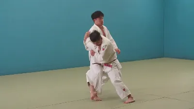 Ko-uchi-maki-komi