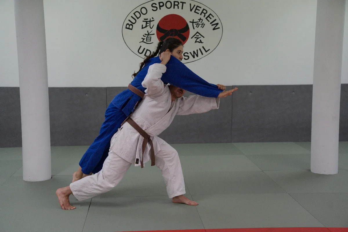 Seoi-otoshi