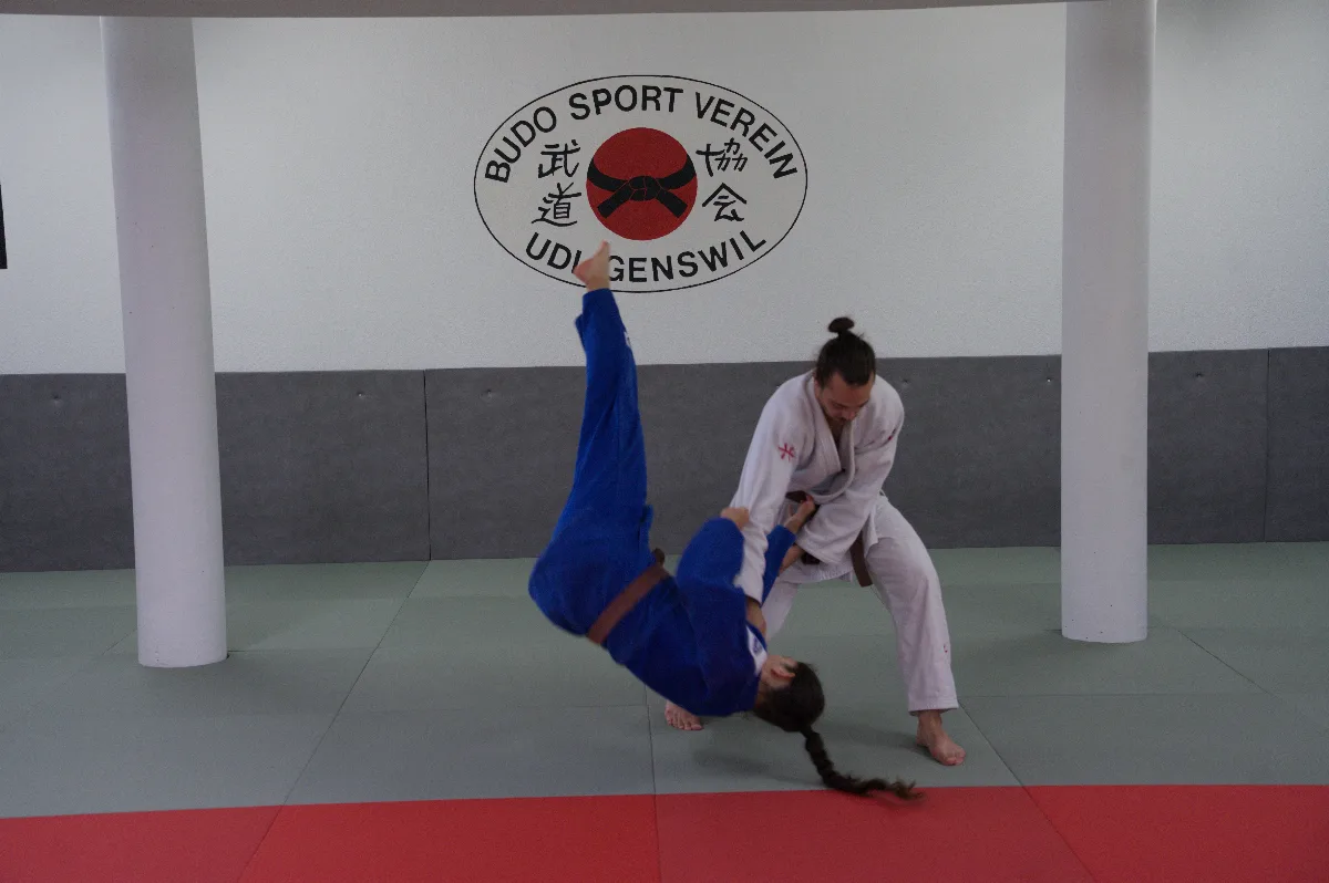 Uki-otoshi